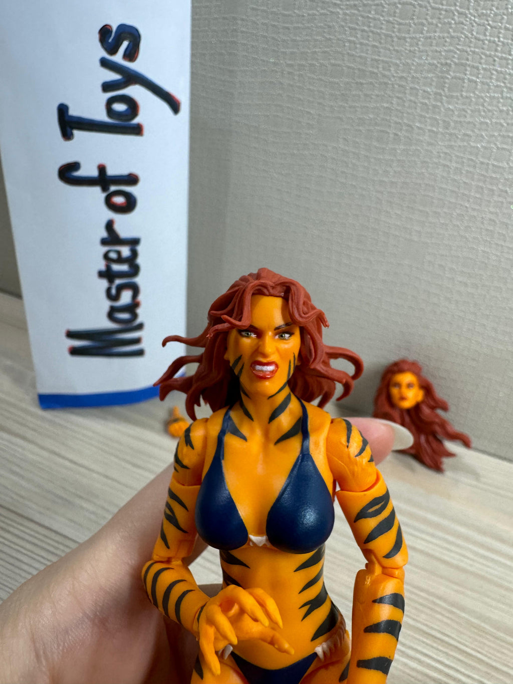 Hasbro Marvel Legends Tigra West Coast Avengers Only No Box - Ready Stock