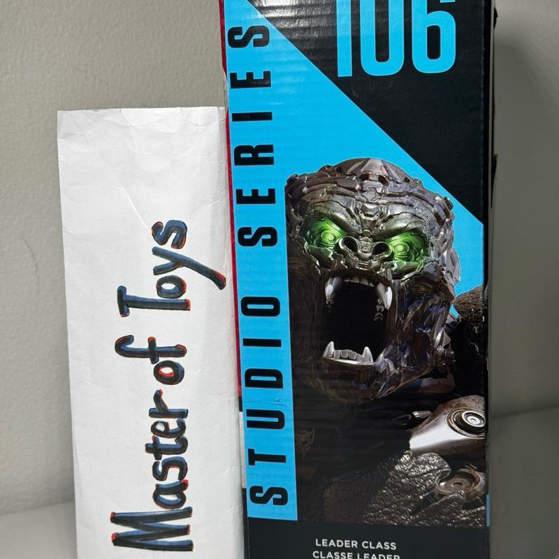 Transformers Studio 106 Leader Class Optimus Primal Hasbro