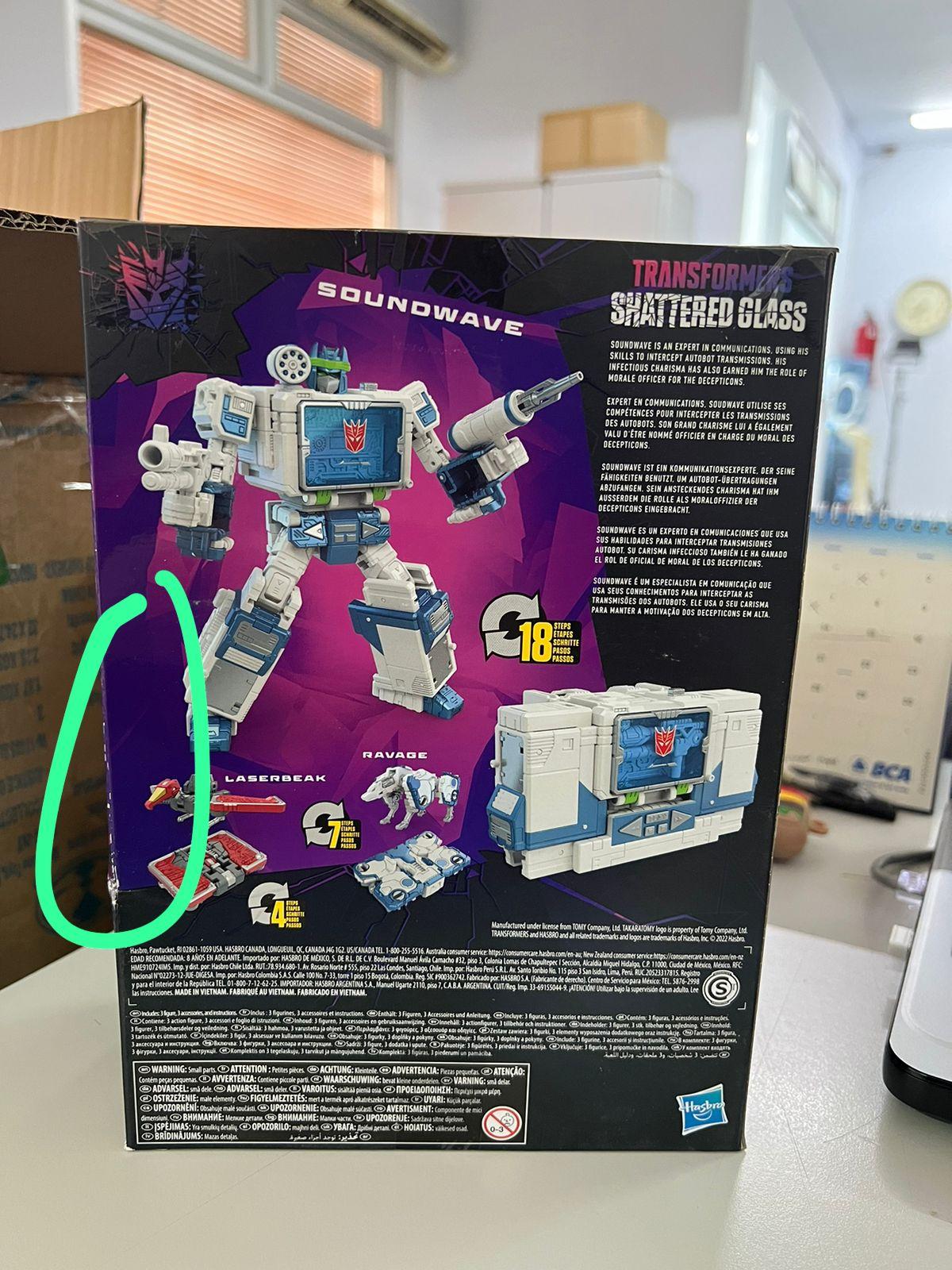 Hasbro Transformers Generations Shattered Glass Soundwave Laserbeak Ravage