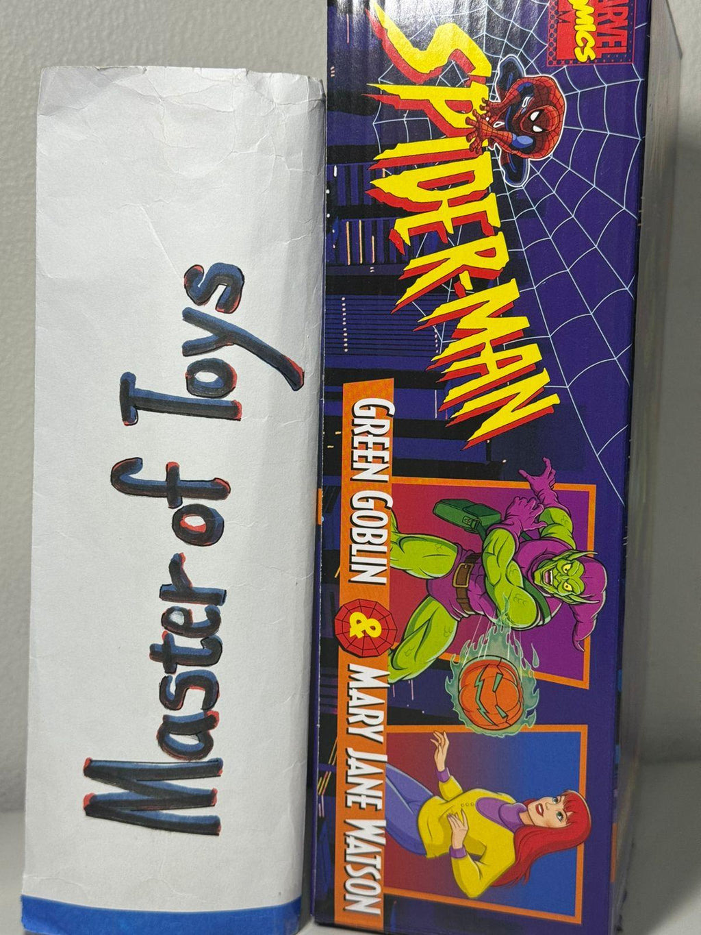 Hasbro Marvel Comics Green Goblin & Mary Jane Watson - Ready Stock