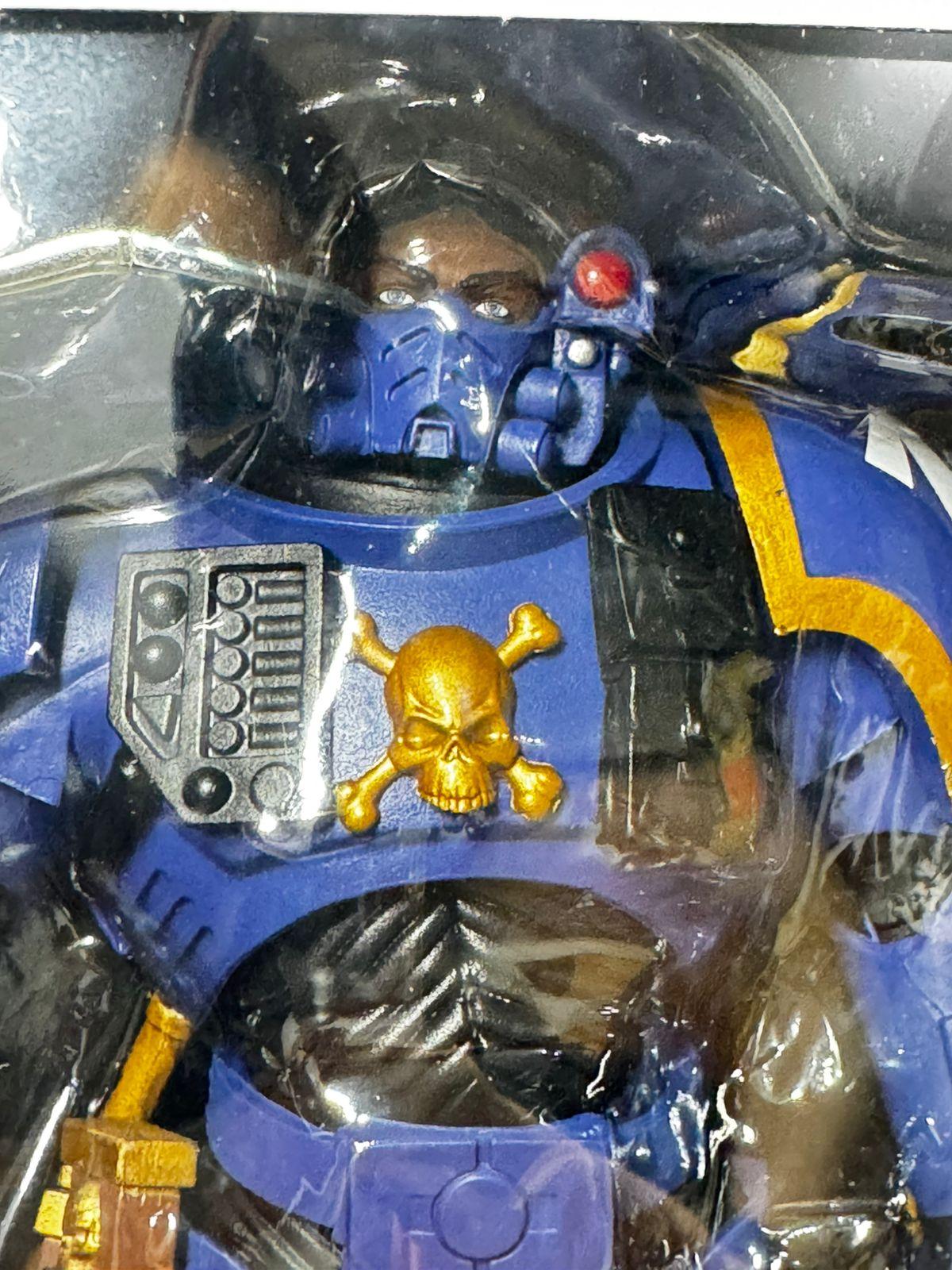 McFarlane Warhammer 40k Ultramarines Lieutenant In Phobos Armour - Ready Stock