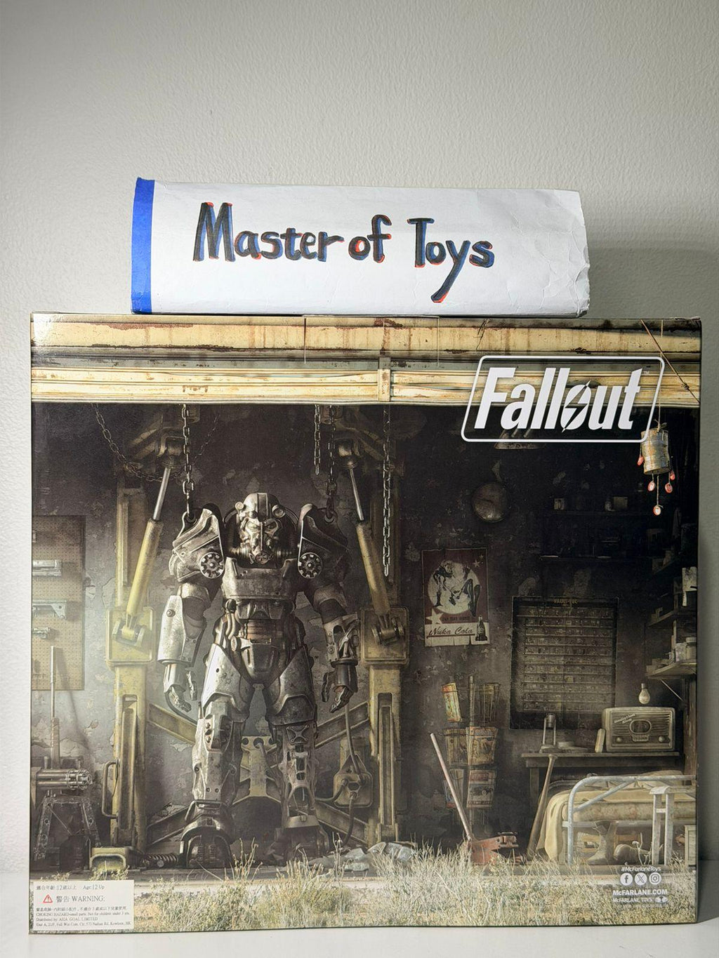 McFarlane Fallout T-60 Vault Tec & Sole Survivor - Ready Stock