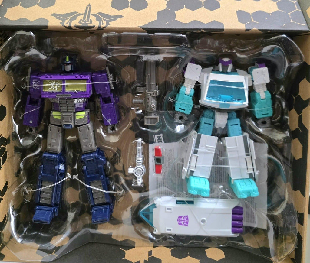 Hasbro Transformers War for Cybertron Trilogy Shattered Glass Optimus Prime | Ratchet - Ready Stock