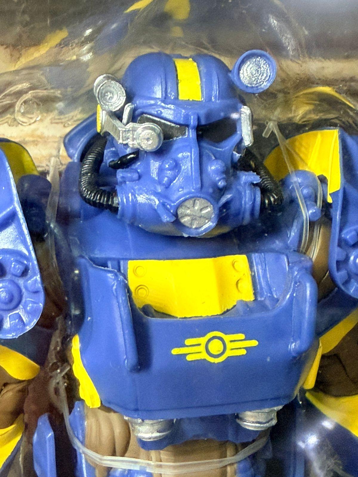 McFarlane Fallout T-60 Vault Tec & Sole Survivor - Ready Stock