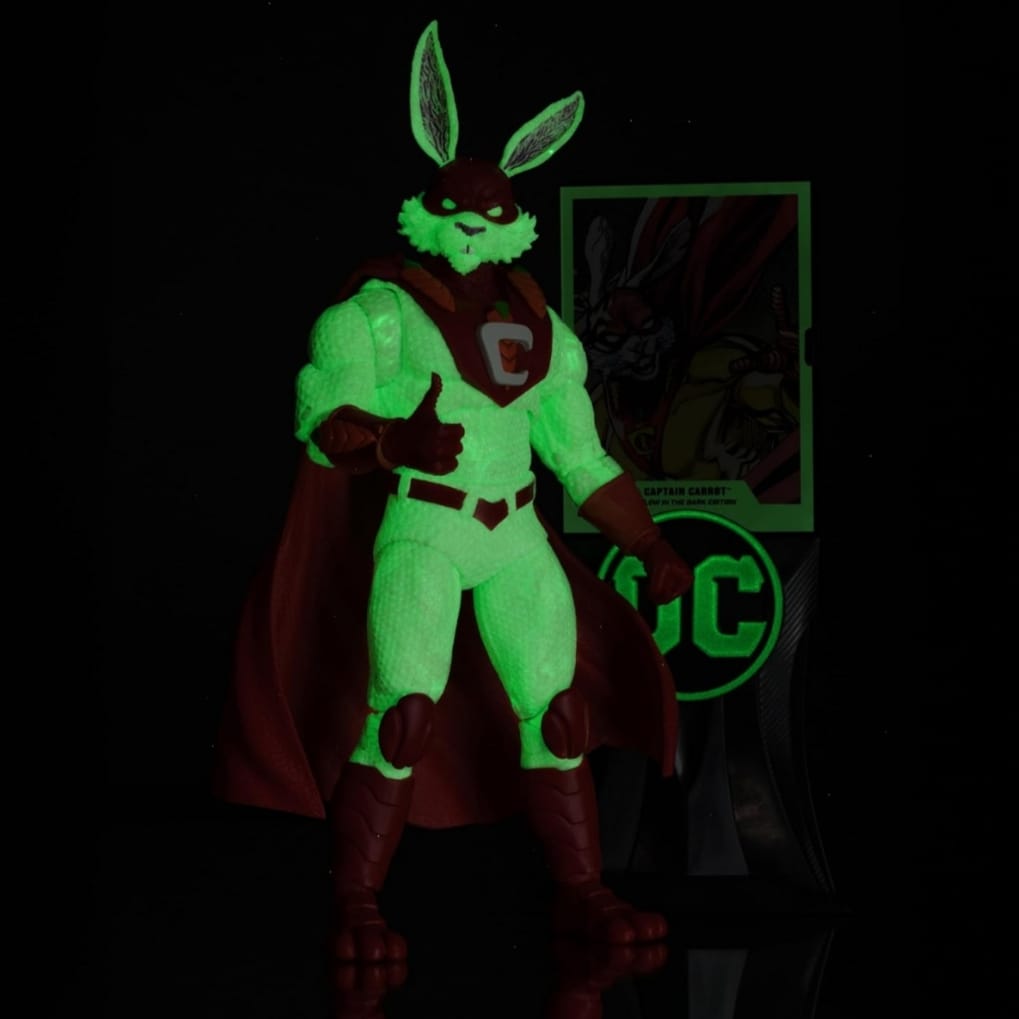 McFarlane DC Justice League Captain Carrot | Glow In The Dark Edition Gold Label - Ready Stock