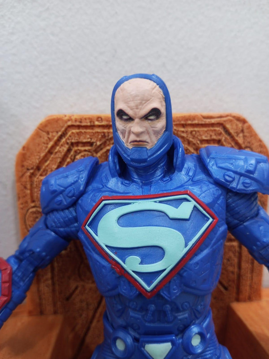 McFarlane DC Multiverse Lux Powersuit & Chair Only No Box - Ready Stock