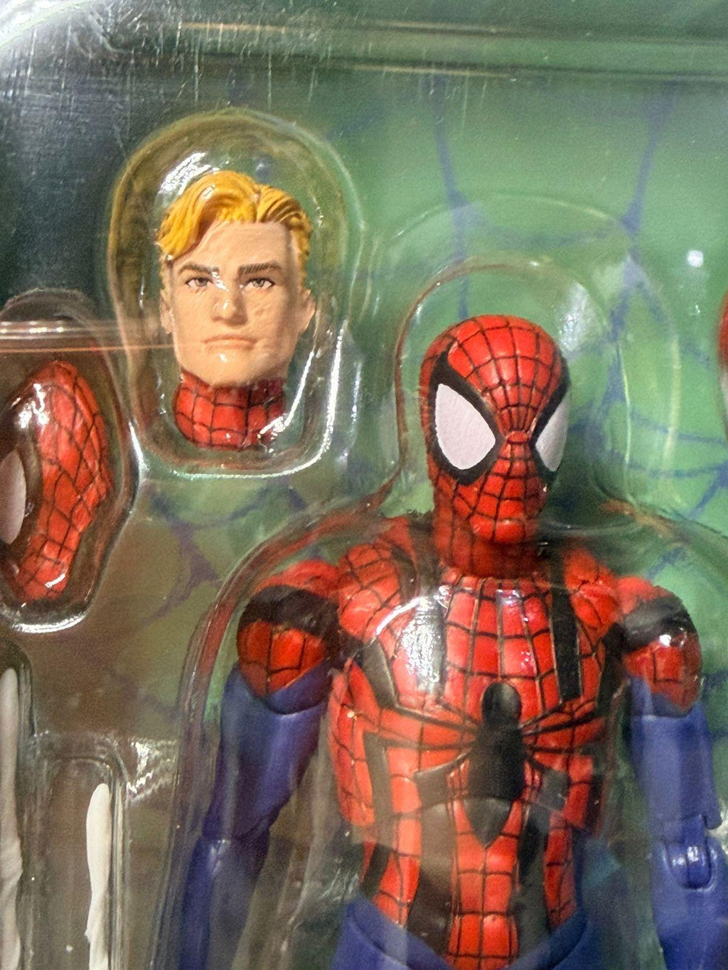 CT Toys Spiderman Ben Reilly 143 6 inch - Ready Stock