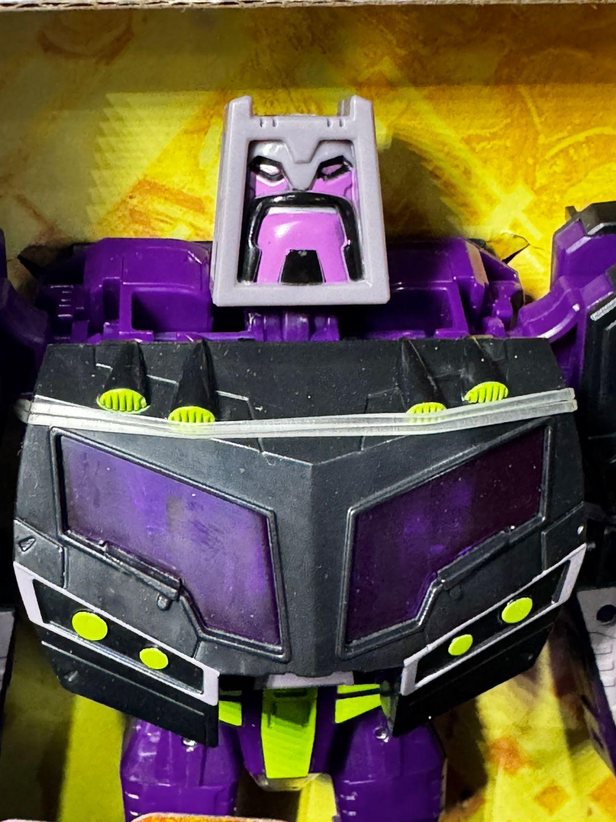 Hasbro Transformers Legacy United Animated Universe Decepticon Motormaster - Ready Stock