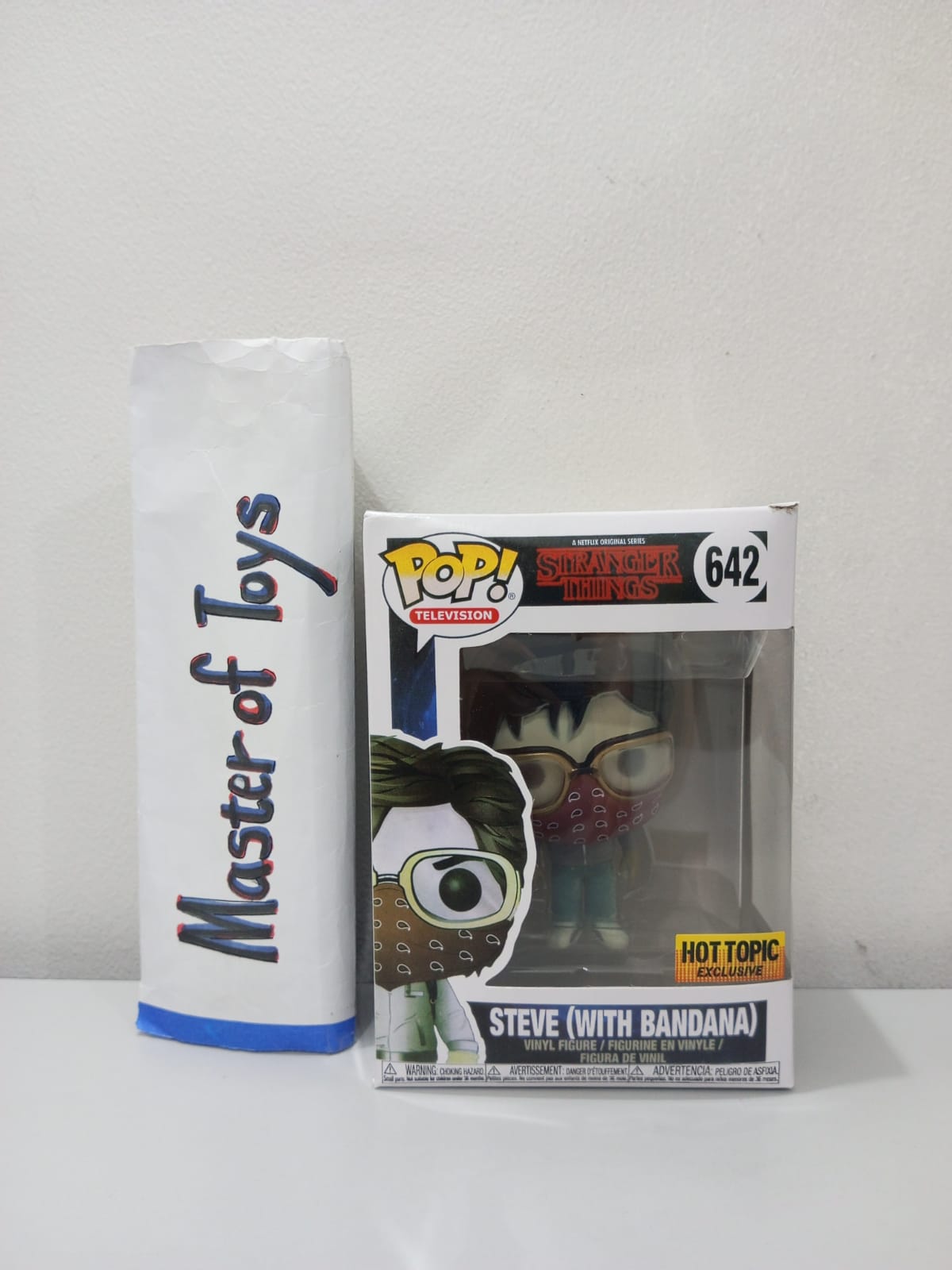 Funko Pop Television Stranger Things Hot Topic Exclusive Steve With Bandana 642 - Ready Stock