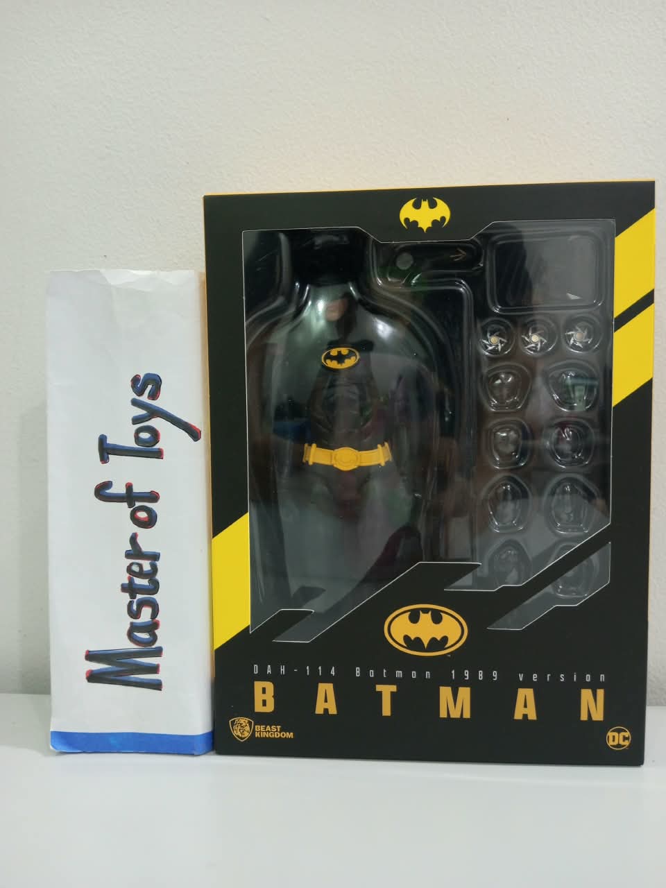Beast Kingdom DC Batman Dah 114 Batman 1989 Version 1/9 Scale Action Figure - Ready Stock