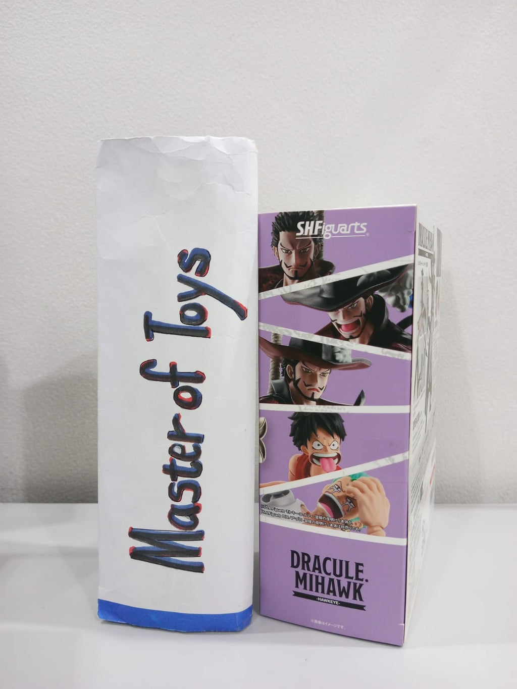 Bandai S.H.Figuarts One Piece Dracule Mihawk (Hawkeye) - Ready Stock