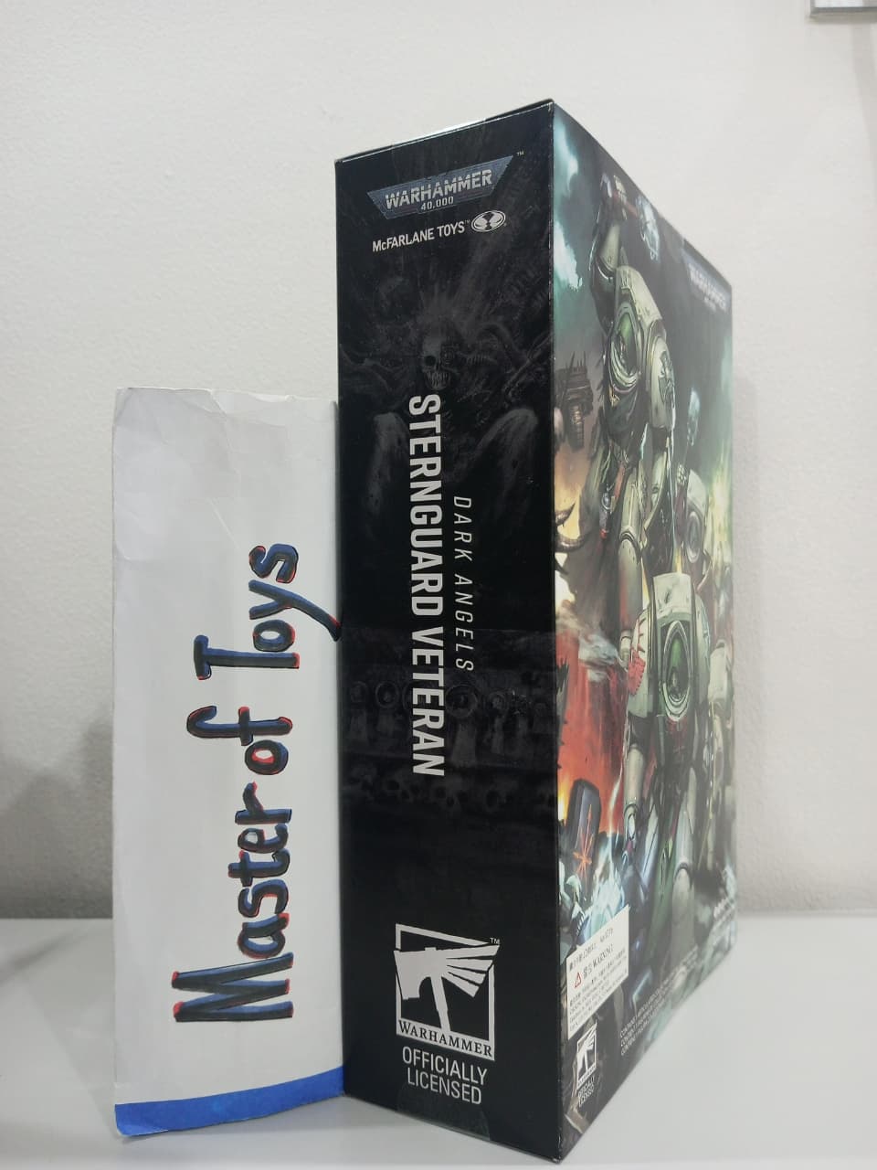 McFarlane Warhammer 40,000 Dark Angels Sternguard Veteran- Ready Stock