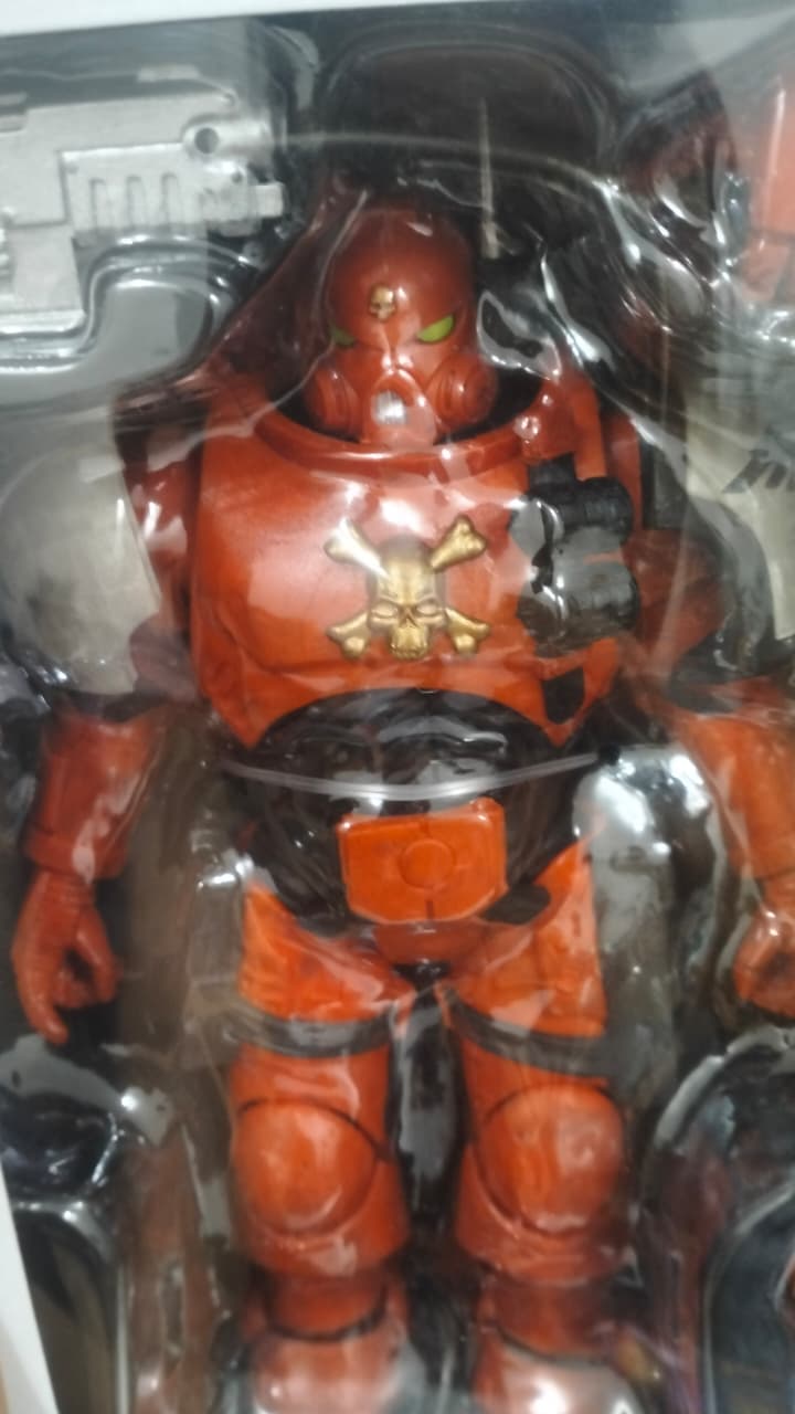 McFarlane Warhammer 40,000 Dawn Of War Blood Ravens Infiltrator- Ready Stock