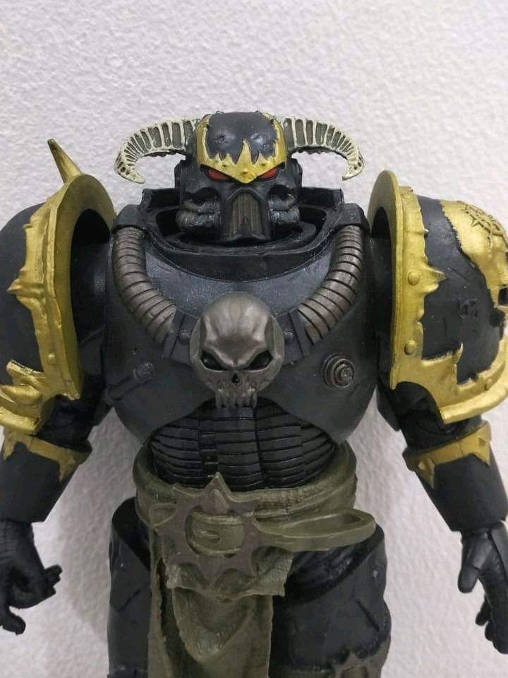 McFarlane Warhammer 40k The Chaos Space Marine Only No Box - Ready Stock