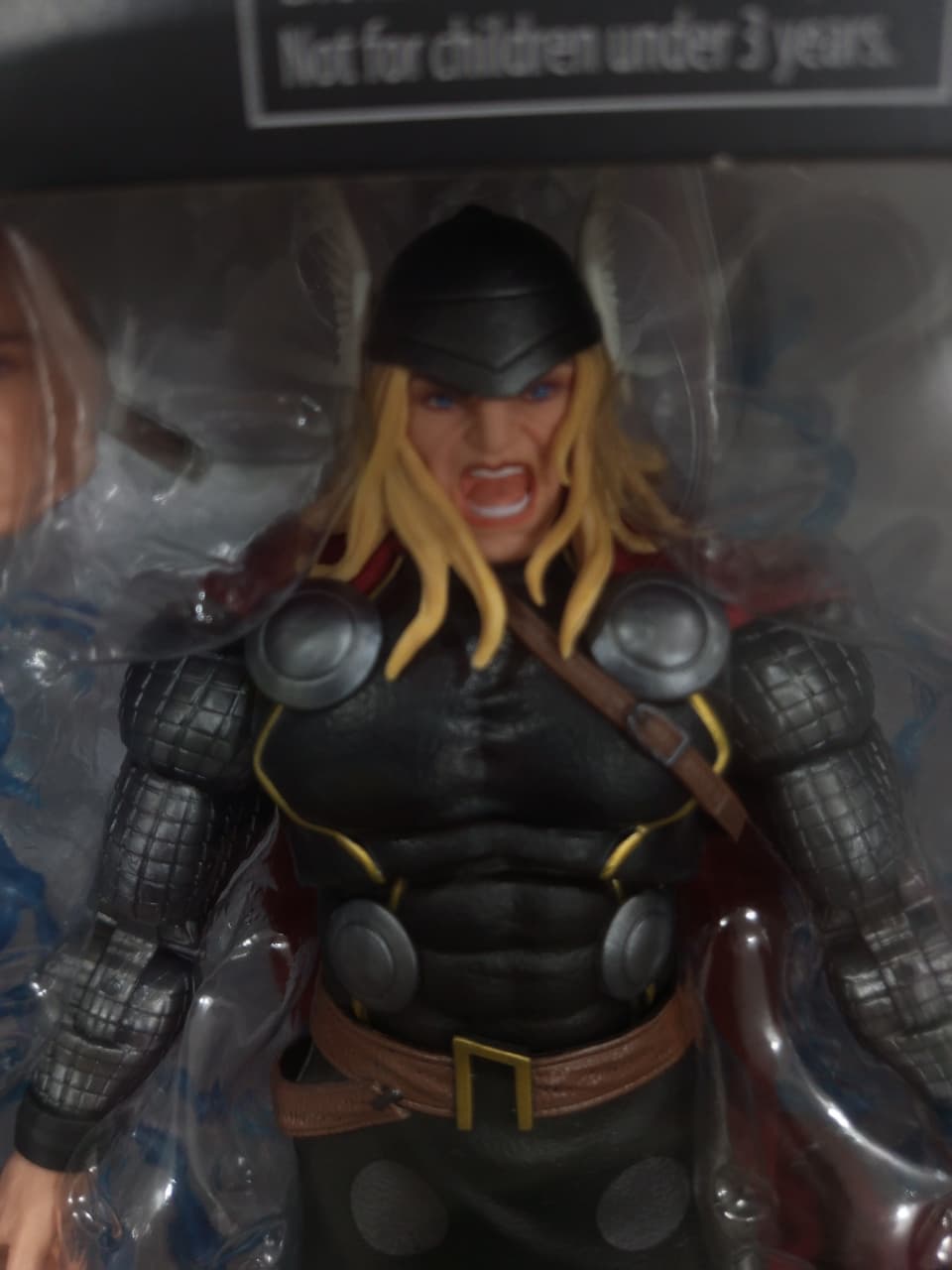 Hasbro Marvel Maximum Series Thor  - Ready Stock