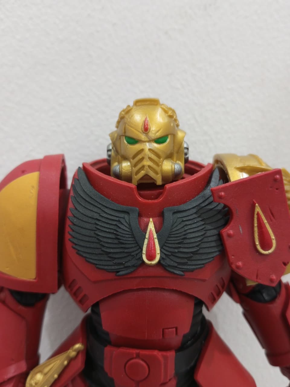McFarlane Warhammer 40k Blood Angels Primaris Lieutenant Gold Label Only No Box - Ready Stock