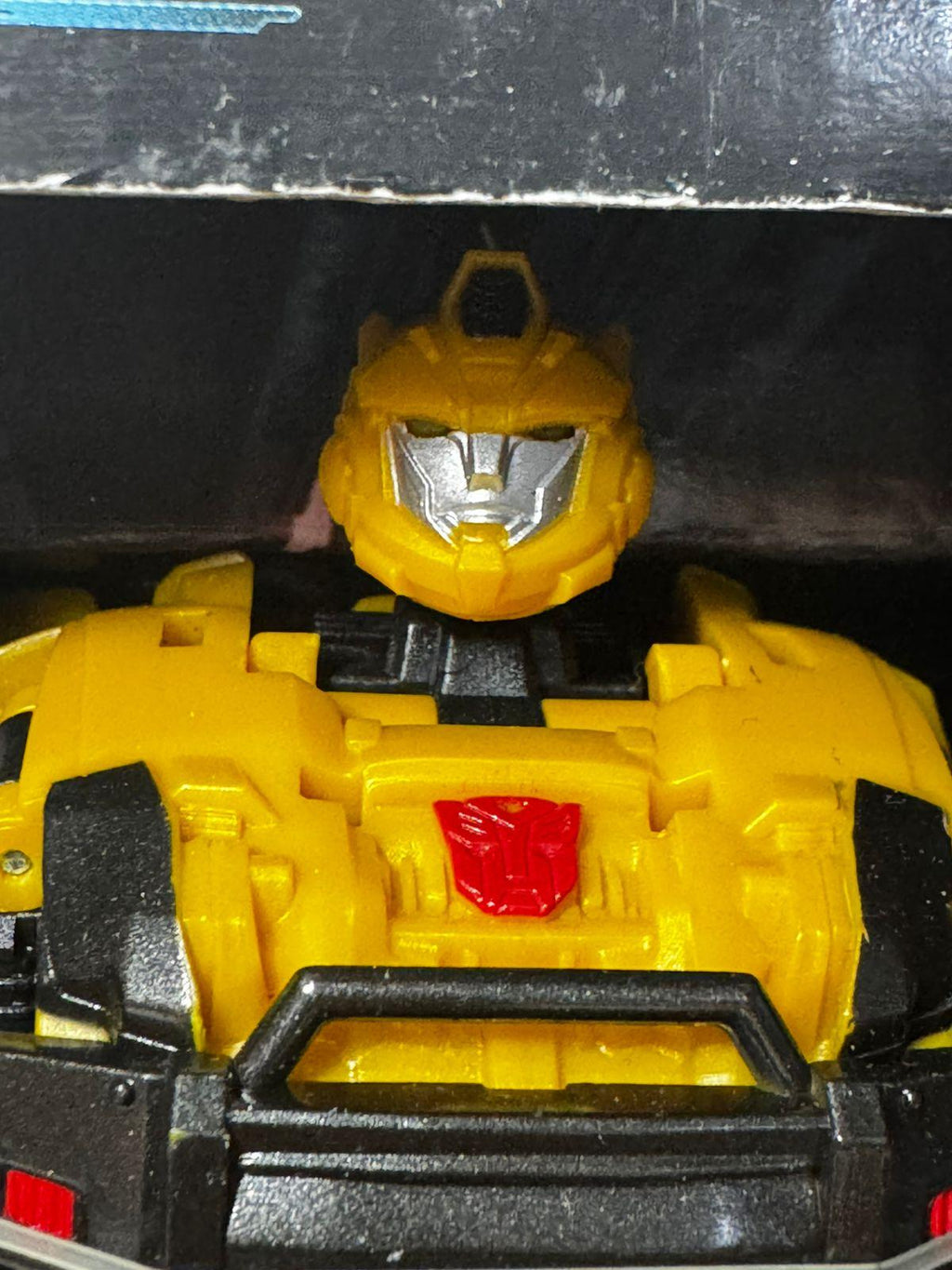 Hasbro Transformers Reactive Studio Series Gamer Edition Bumblebee 10 - Ready Stock