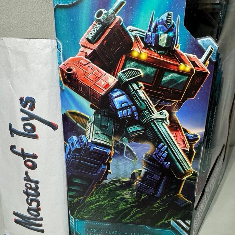 Hasbro Transformers Leader Class Earthrise War for Cybertron Trilogy Optimus Prime WFC-E11 - Ready Stock