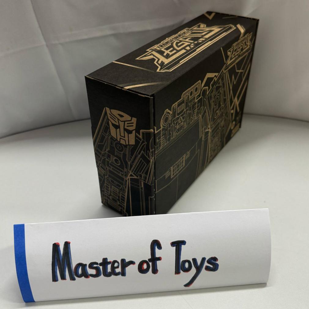 Hasbro Transformers Generations Selects Legacy Deluxe DK-3 Breaker Figure