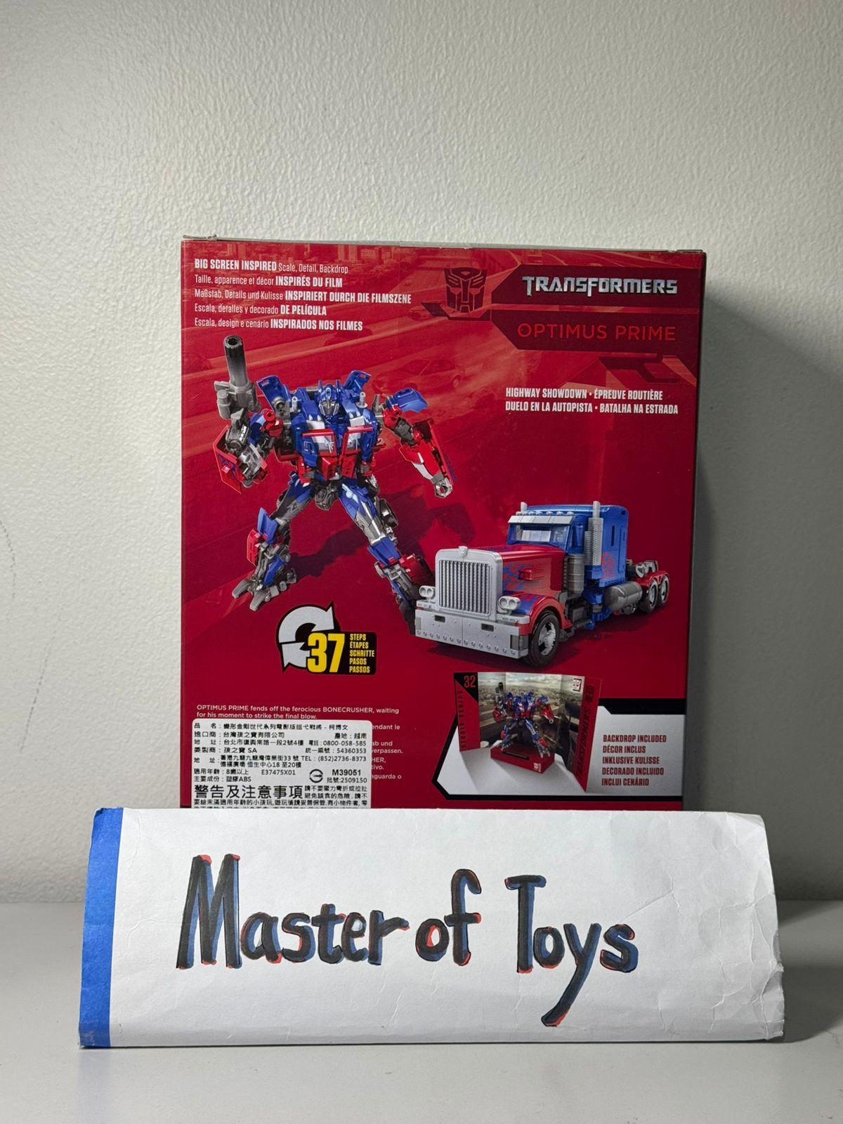 Hasbro Transformers Studio Series Optimus Prime 32 - Ready Stock