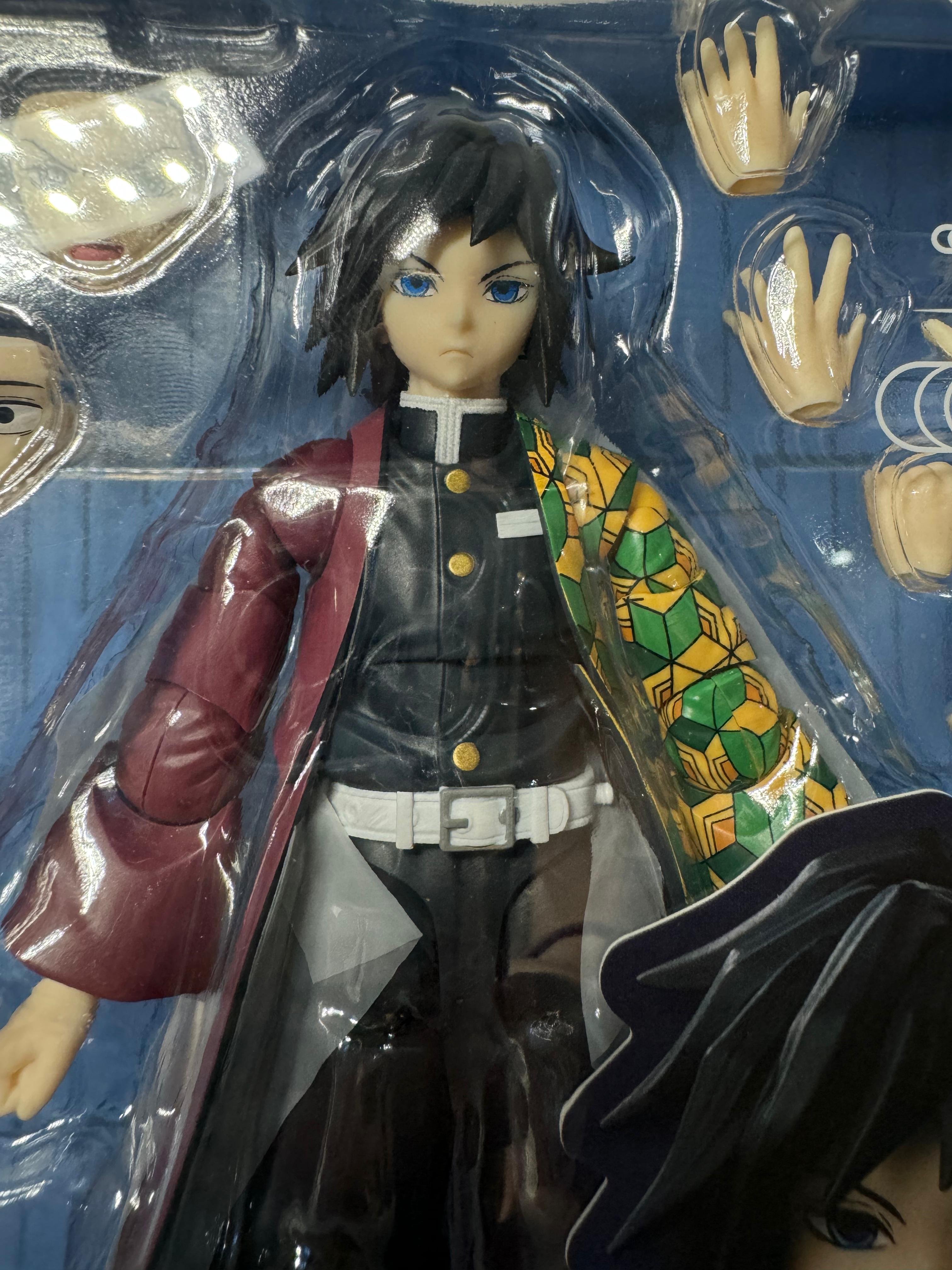 Bandai SHF Giyu Tomioka - Ready Stock