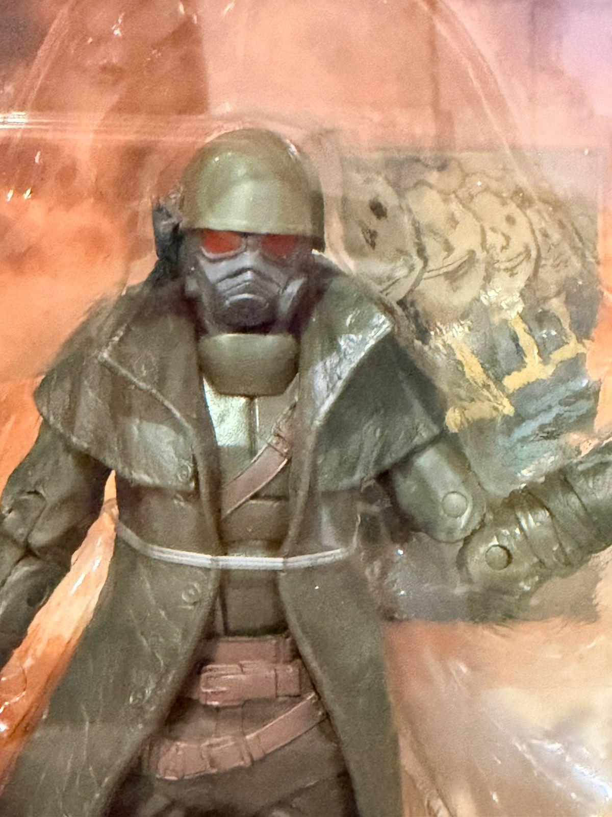 McFarlane Fallout New Vegas Riot Ranger Armor & Benny Survivor - Ready Stock